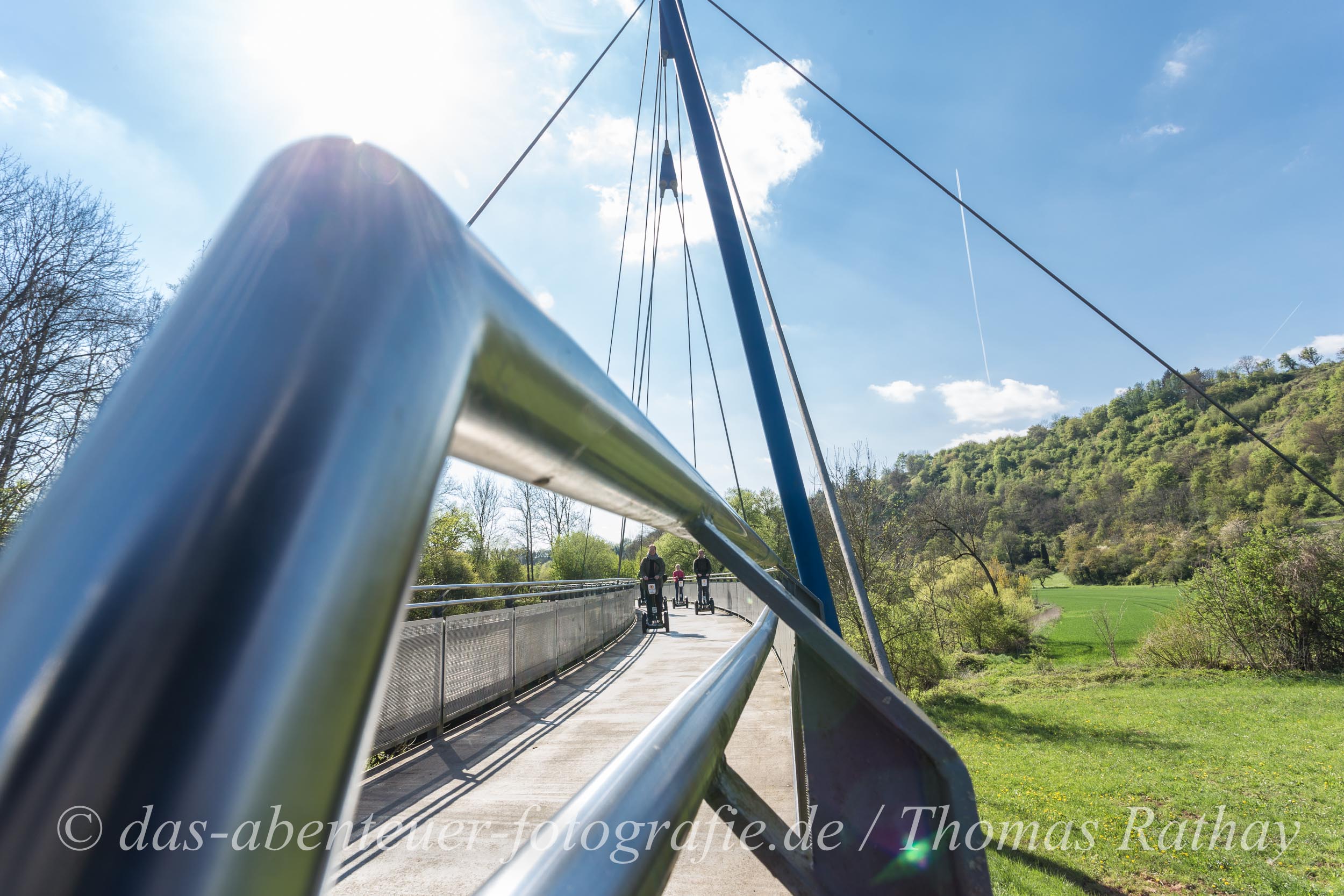 Rahmen, Sonne und motivierte Segwayfahrer.