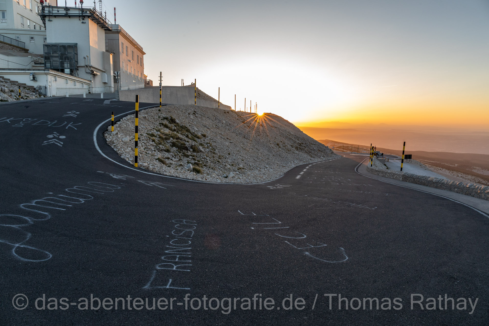 Auch für nicht Biker sind die Kurven am und rund umd en Mont Ventoux ein Erlebnis.
