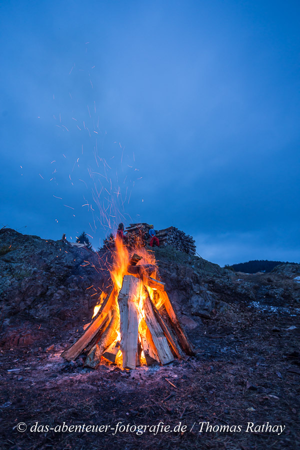 Das Scheibenschlagen ist ein Feuerbrauch in Mitteleuropa, bei welchem im „Scheiben-“ (alemannisch: Schiibefüür, elsässisch „Schiewackefier“) bzw. „Funkenfeuer“ glühend gemachte Holzscheiben mit Hilfe von Stecken von Anhöhen oder Berghängen talabwärts katapultiert werden, indem sie über eine Rampe beschleunigt werden.